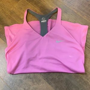 Nike Dri Fit tank top w bra